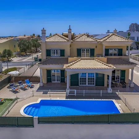 Carvalho By 알부페이라